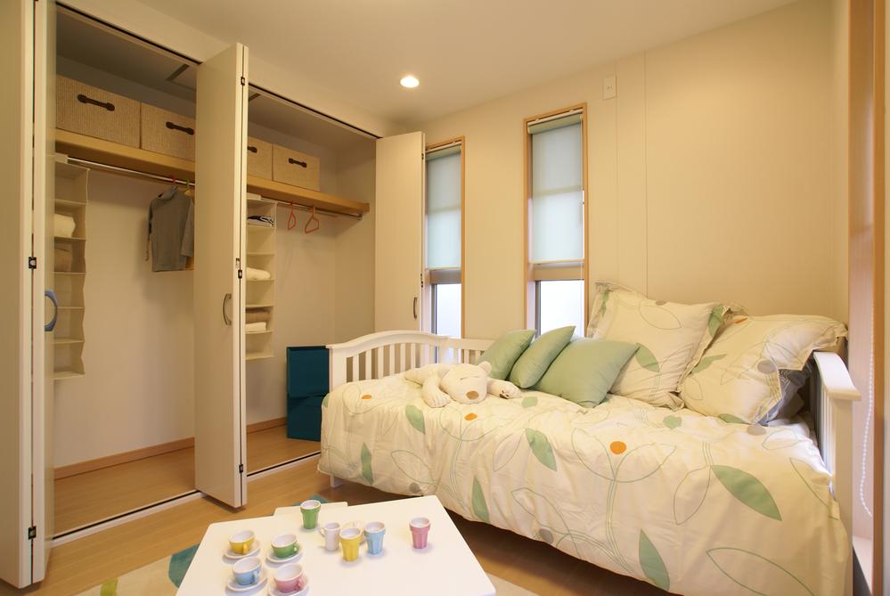 Non-living room. Room (August 2012) shooting our construction cases