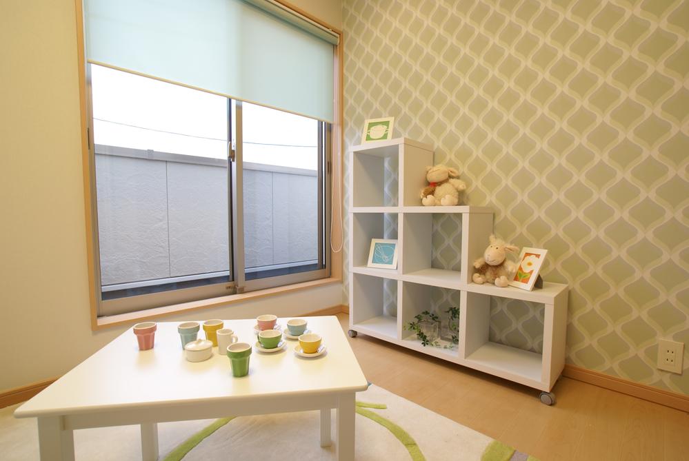 Non-living room. Room (August 2012) shooting