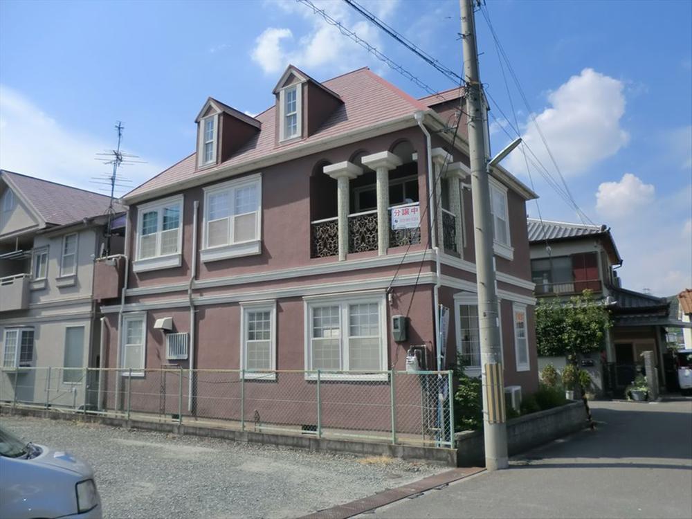 Local appearance photo