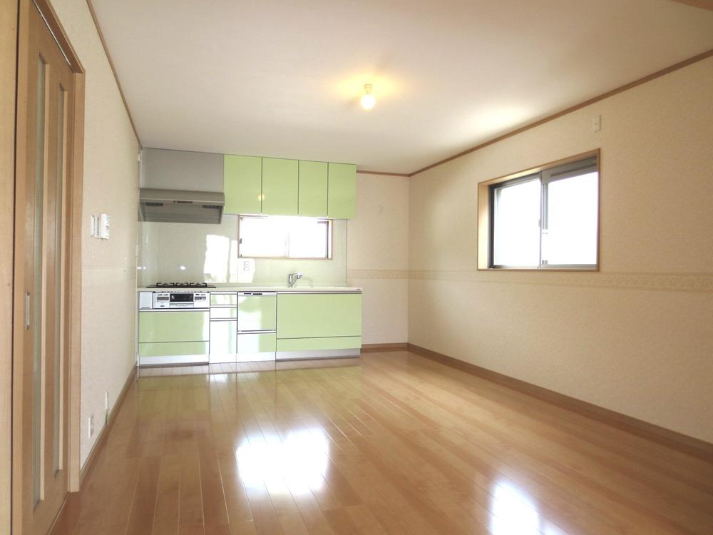 Living. Indoor (June 2013) Shooting