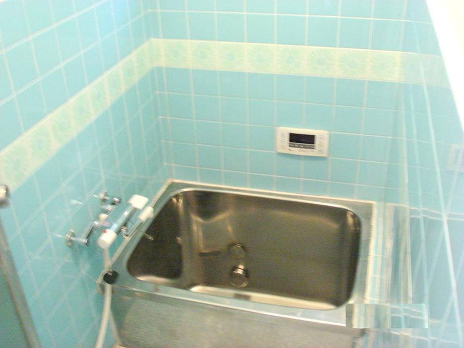 Bathroom. Add cooked with