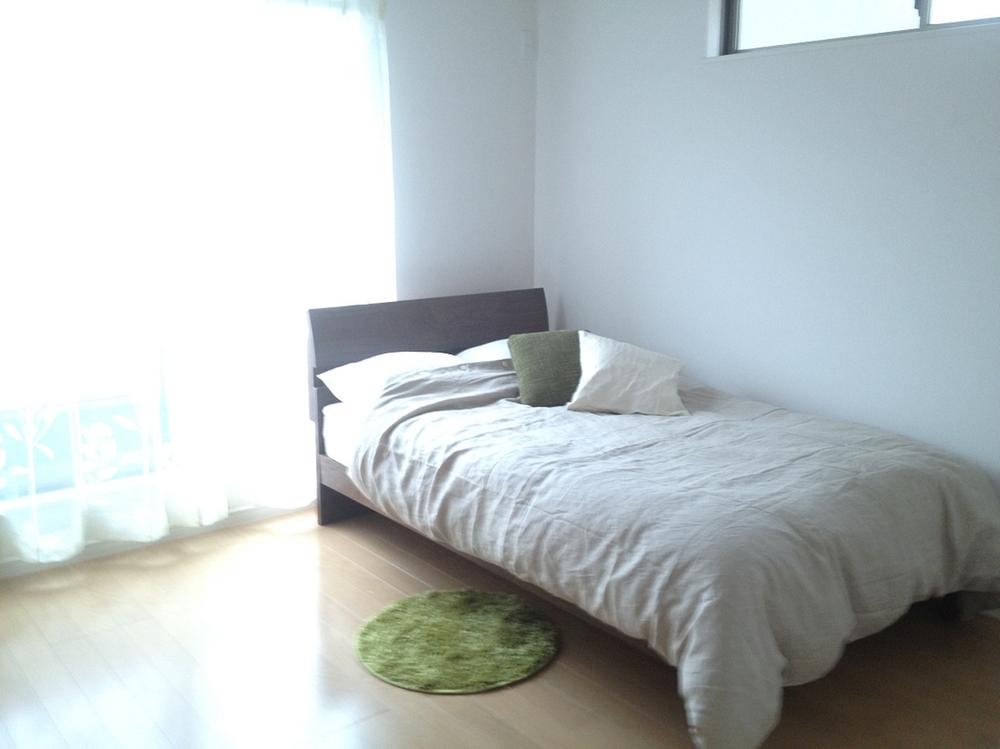 Non-living room. Indoor (11 May 2013) Shooting