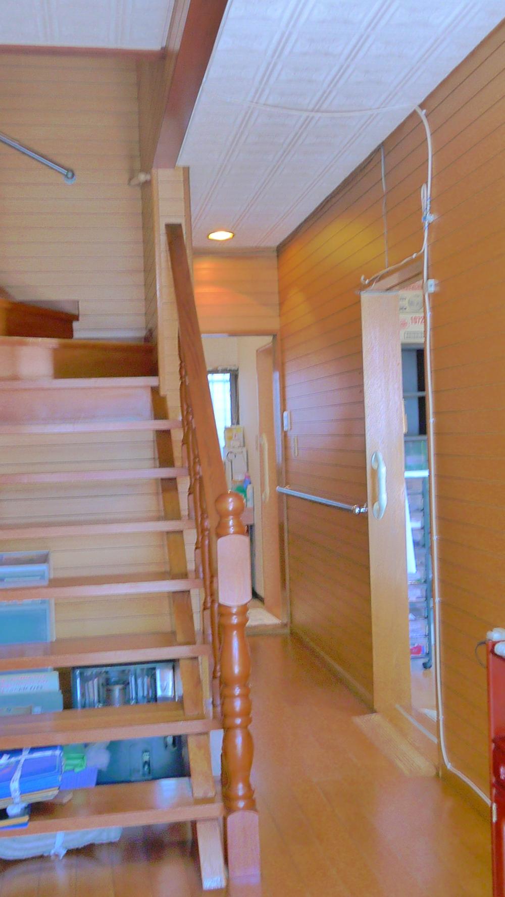 Entrance. Local (March 2013) Shooting