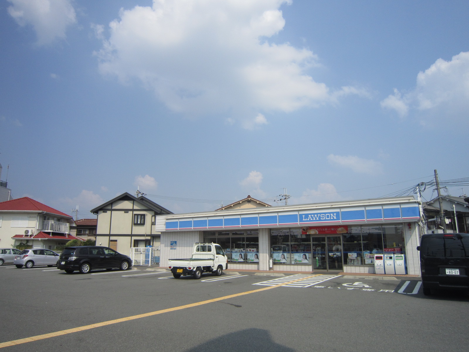 Convenience store. Lawson Hirakata Miguryu chome store up (convenience store) 354m