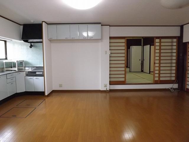 Living. Local photos (living)