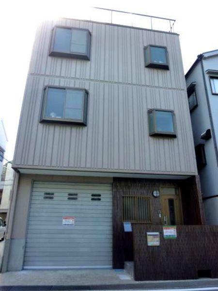 Local appearance photo