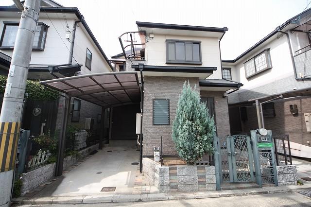 Local appearance photo. Local (10 May 2013) Shooting