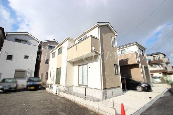 Local appearance photo. The outer wall using a strong siding board to dirt! !