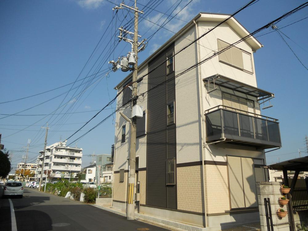 Local appearance photo