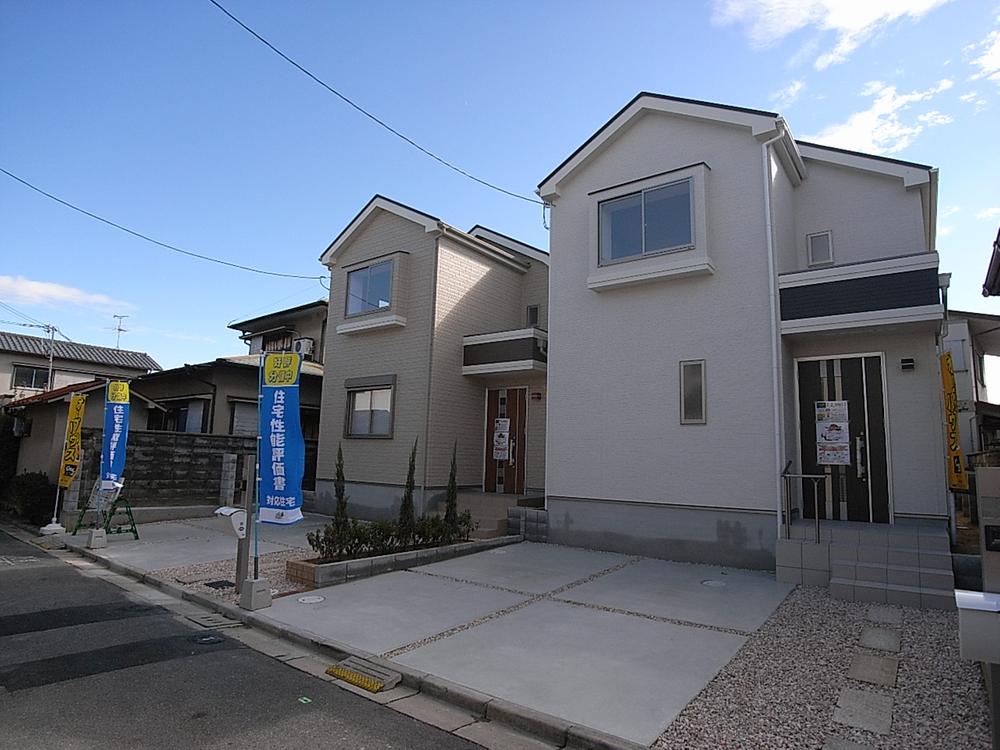 Building plan example (exterior photos). Building plan example (B No. land) Building Price 14.7 million yen, Building area 100.84 sq m