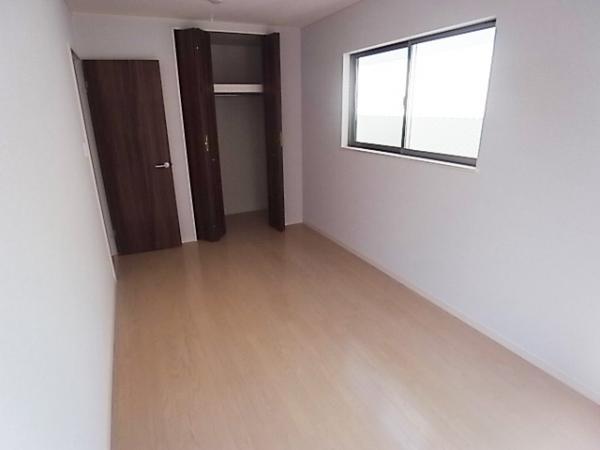 Non-living room. All room, Spacious ten interval in with storage (same specifications as Western-style)