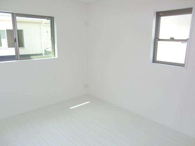 Non-living room. Room (August 2013) Shooting