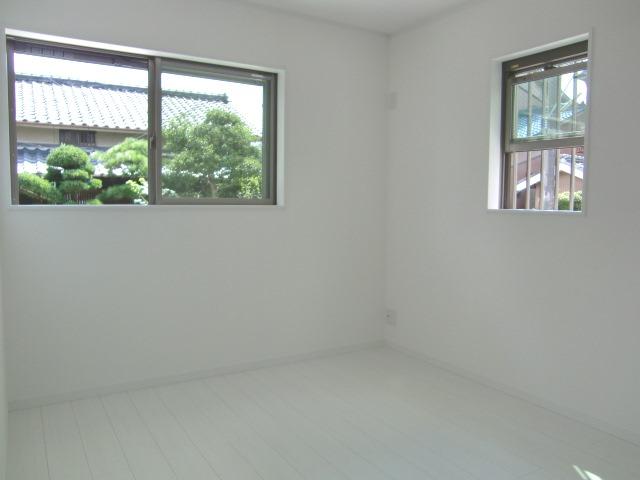 Non-living room. Room (August 2013) Shooting