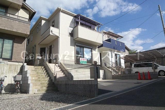 Local appearance photo. Local (10 May 2013) Shooting