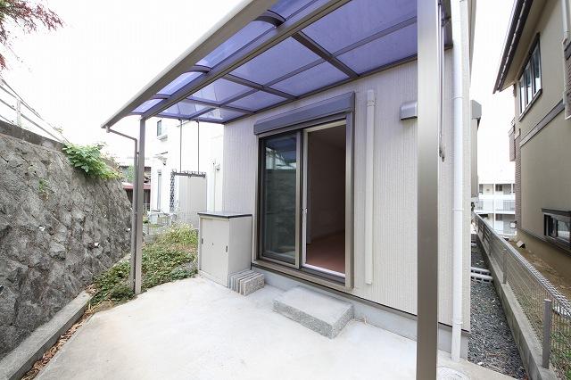 Garden. Local (10 May 2013) Shooting