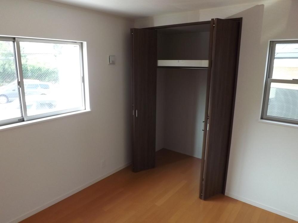 Other introspection. Local photos (Western-style)