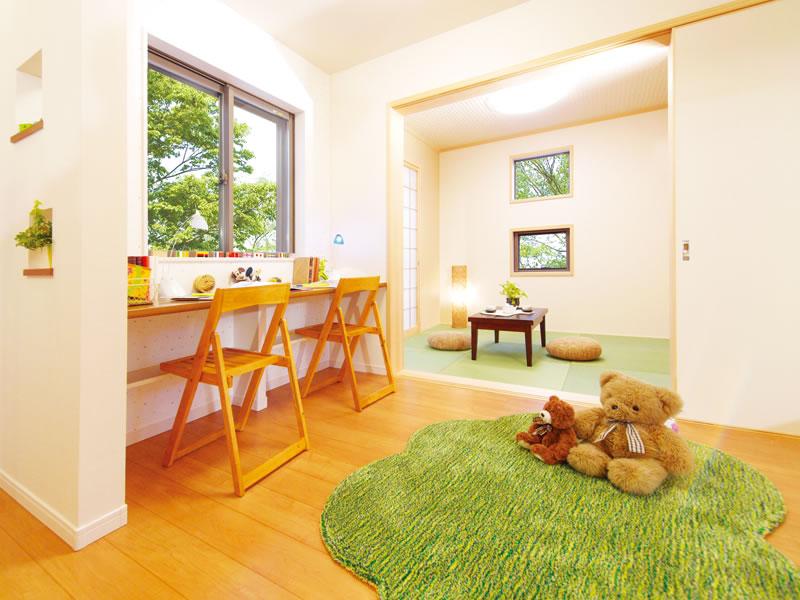 Other. Example of construction. Peace of mind of the playground that Mimamoreru from the kitchen and living room, Children's play space. There is also a counter, Likely also be a children's homework space.