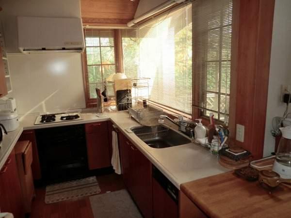 Kitchen. System kitchen ・ With cupboard of the built-in