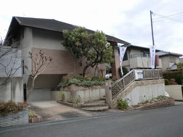 Local appearance photo. Building area of approximately 41.79 square meters (5SLDK)