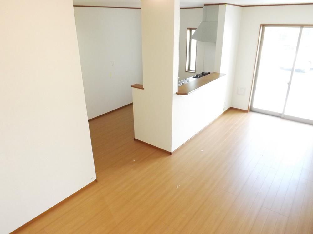 Same specifications photos (living). Same specifications photos (living) Unnecessary and easy care wax!