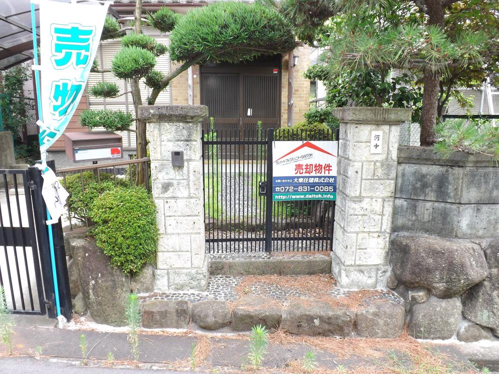 Other. Local photos (entrance)