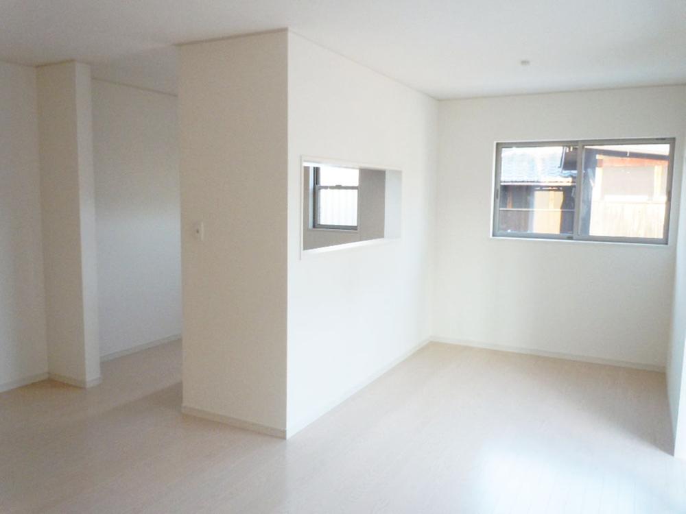 Same specifications photos (living). Brightly, Spend the time of family reunion in the living room and spacious. (The company example of construction photos)