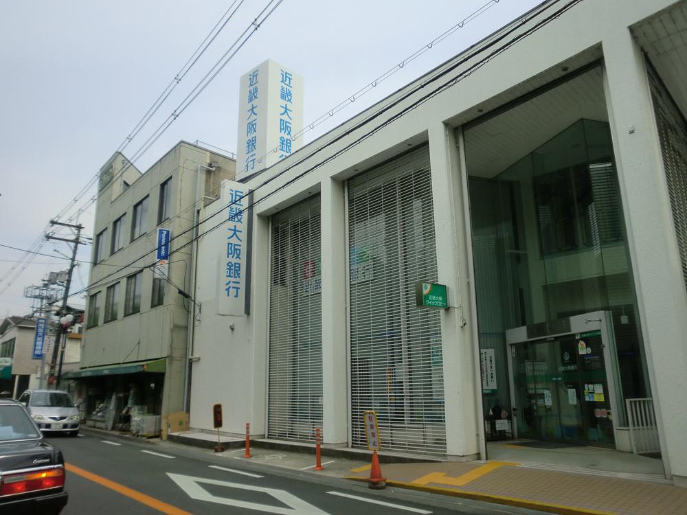 Bank. About an 8-minute walk from the Kinki Osaka Bank.