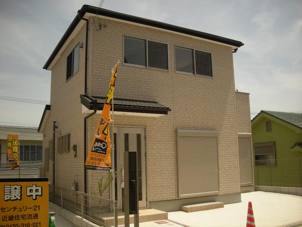 Same specifications photos (appearance). Same specifications photos (appearance) Limited 1 compartment