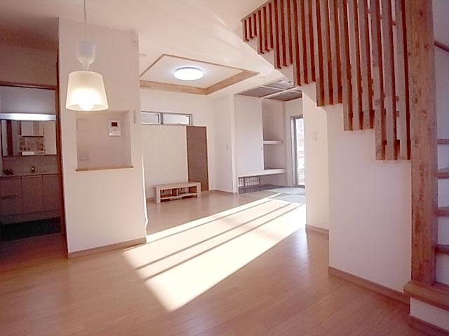 Living. (September 2012) shooting