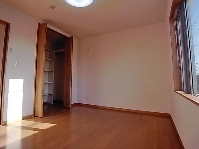 Non-living room. (September 2012) shooting