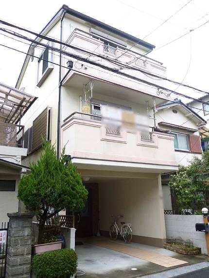 Local appearance photo. Local (03 May 2013) Shooting