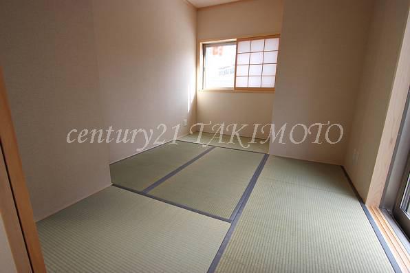Non-living room. In Japanese-style room is welcoming all your family design