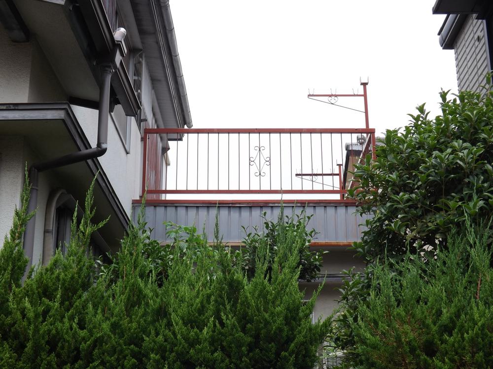 Local appearance photo. Local photos (balcony)