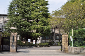Hospital. Kansai Medical University comes Hirakata to the hospital 3700m