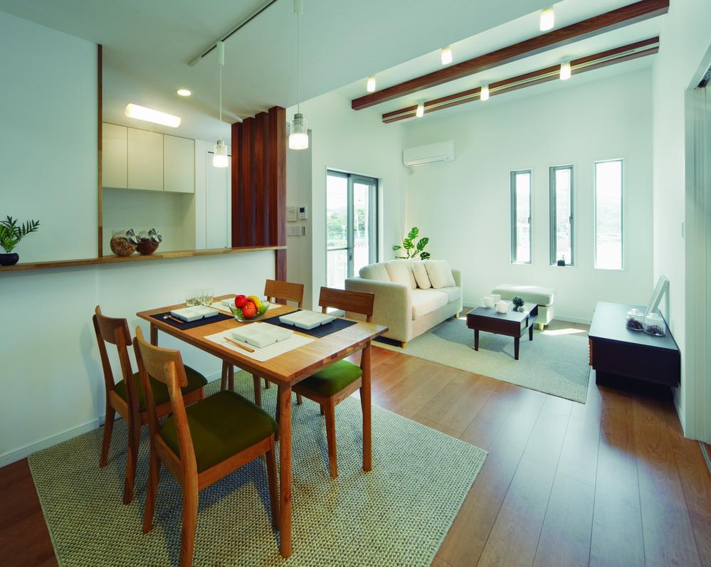 Non-living room. LDK overlooking from the kitchen is momentum conversation with family  [Model house]
