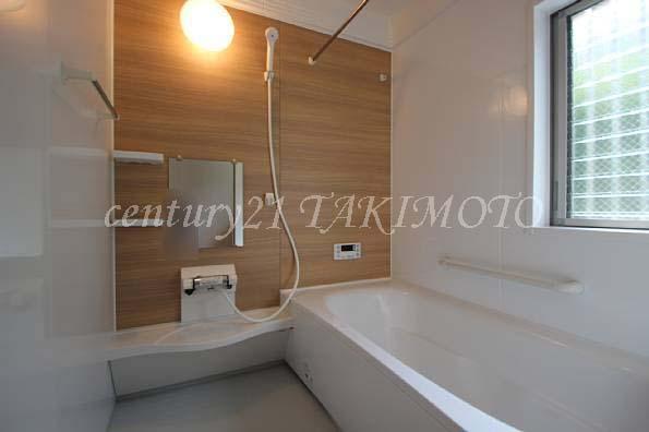 Bathroom. Bathing to heal fatigue of the day. 1616 size (1 tsubo type).