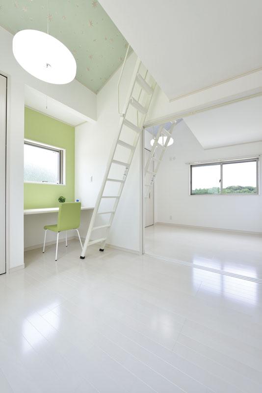 Non-living room. 6th No. 7 land NEW model house 2F children's room