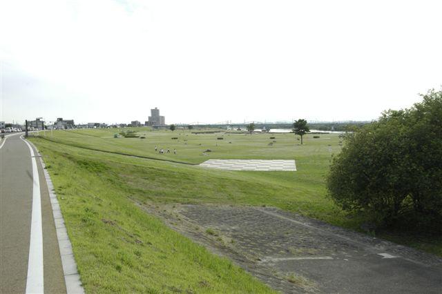 park. Yodogawa river park