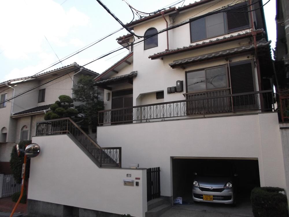 Local appearance photo. Local (11 May 2013) Shooting