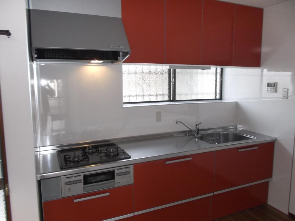 Kitchen. Indoor (11 May 2013) Shooting