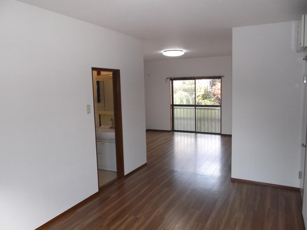 Living. Indoor (11 May 2013) Shooting