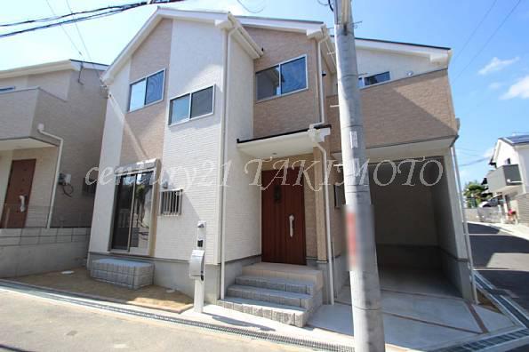 Local appearance photo. Use a strong siding board to dirt on the outer wall!