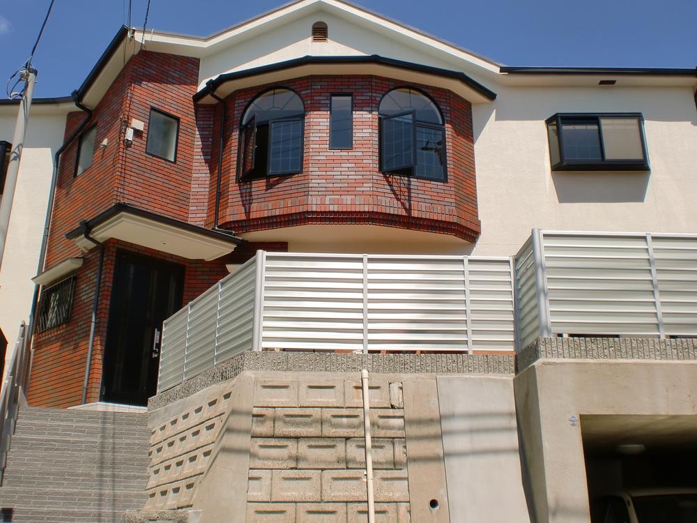 Local appearance photo. Local (10 May 2012) shooting