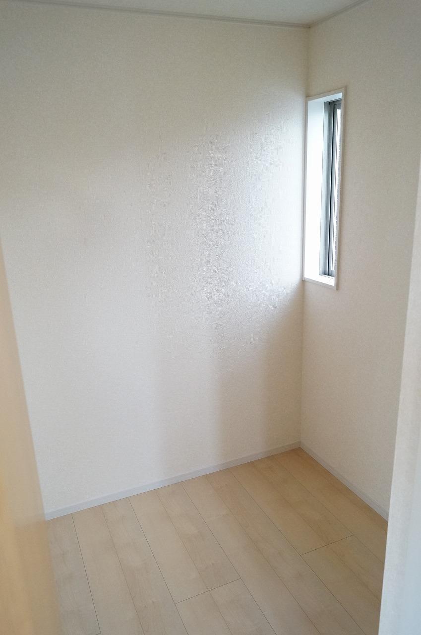 Other. Local photos (storeroom)