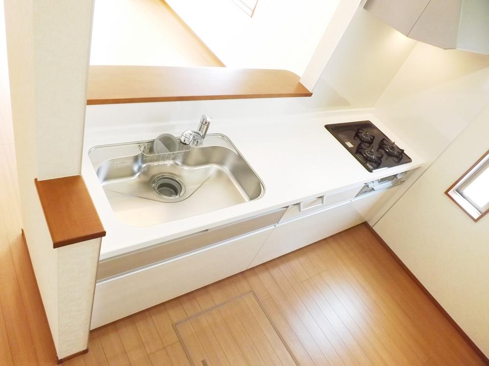 Same specifications photo (kitchen). Same specifications photo (kitchen) Slide storage! Water purifier with shower!