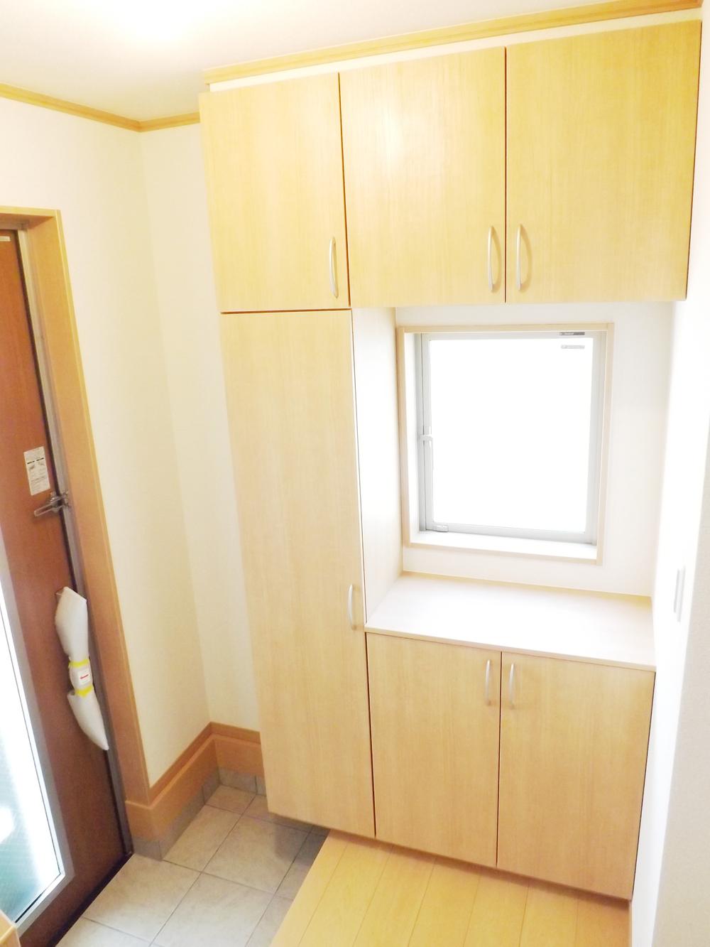 Entrance. Local photos (entrance)