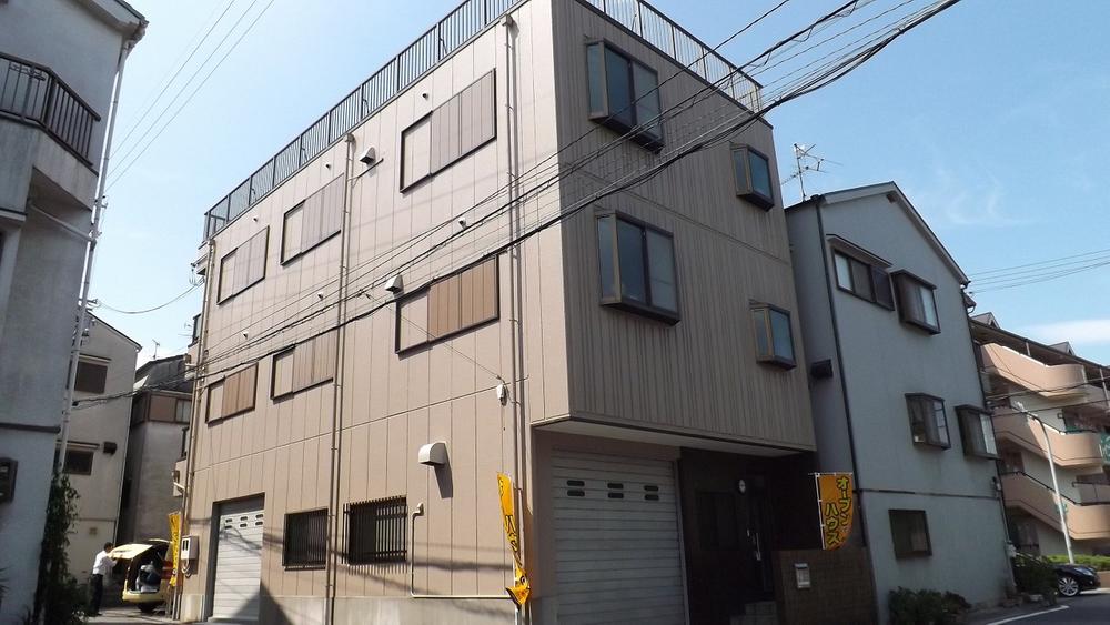 Local appearance photo. Local photos (appearance) Such as cram school office ・ You can also like to shop! 