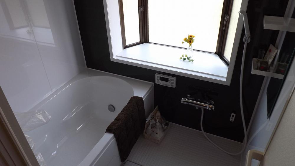 Bathroom. Spacious bathroom! 