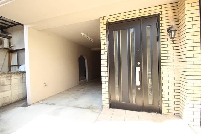 Parking lot. Garage Easy two PARKING! Depth 12m!