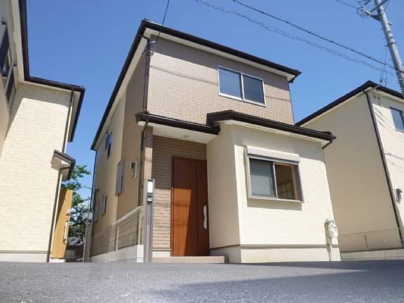 Same specifications photos (appearance). Screen door is also standard equipment.